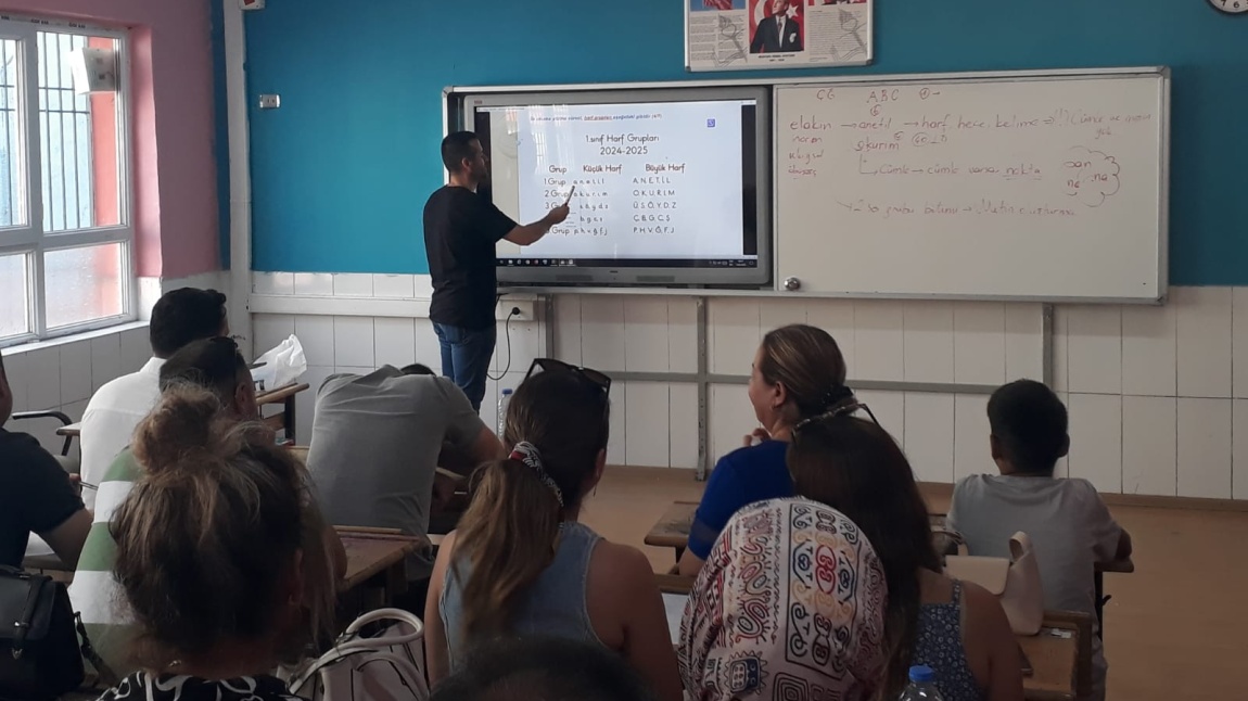 Okulumuzda Türkiye Yüzyılı Maarif Modeli Sınıf Öğretmenliği Öğretim Programı Semineri Yapılmıştır
